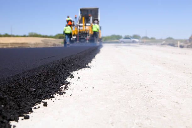 Best Gravel Driveway Installation  in Pawnee, IL